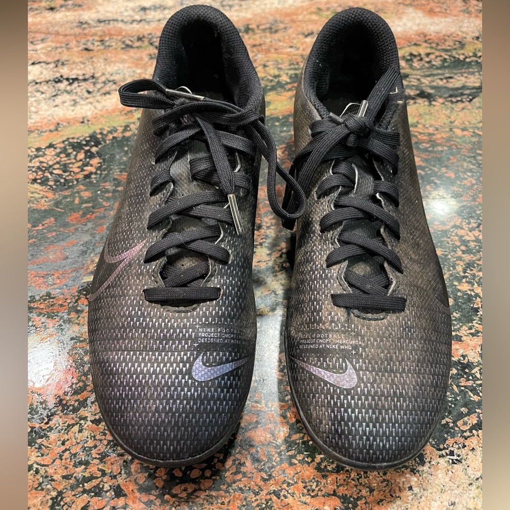 Nike Black Girls Soccer Cleats Woman’s Size 5